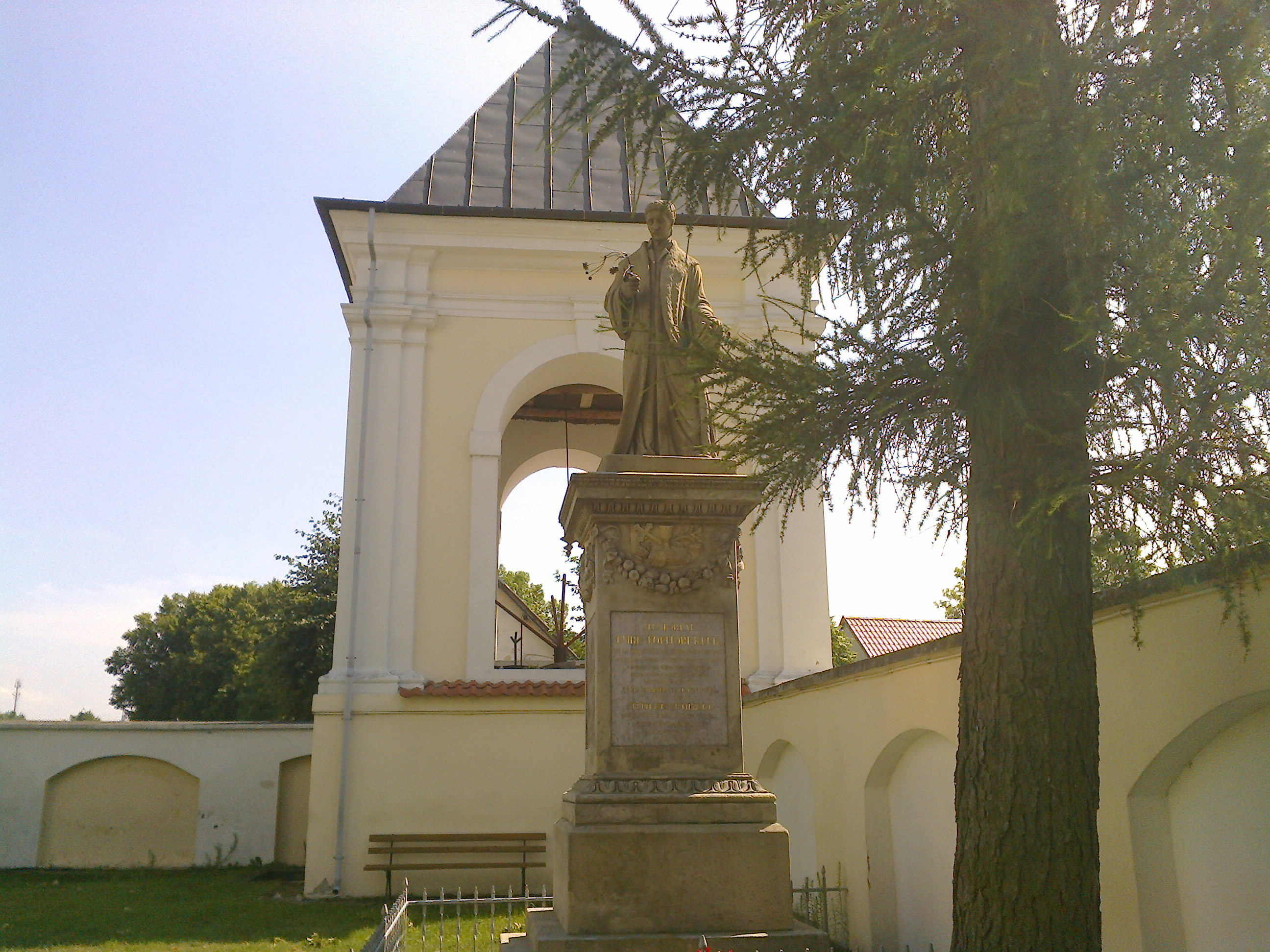 Pomnik ks. Krzysztofa Kluka